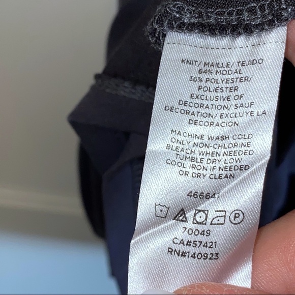 Loft | Ruffle Tie Back Flutter Blouse Black M - Picture 11 of 15